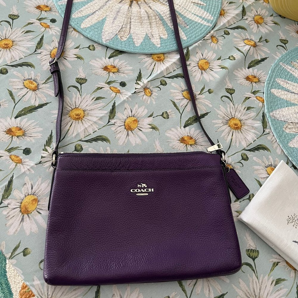 LIKE NEW Coach Purple Pebble Leather Crossbody